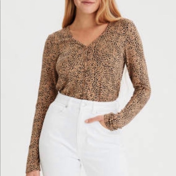 American Eagle Cheetah Print Long Sleeve - Picture 1 of 3